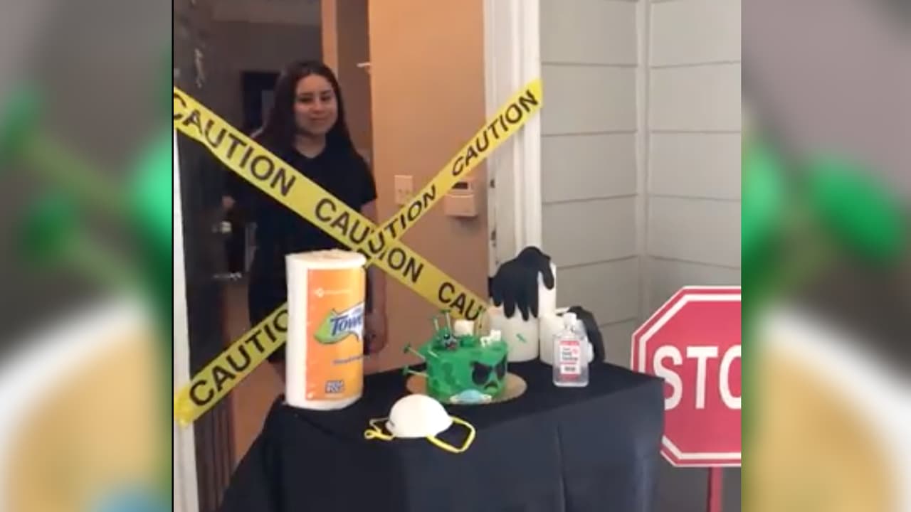 La idea principal era sorprender a su hija mayor, ya que para ellas es un tradición que año con año le prepare llamativos pasteles.