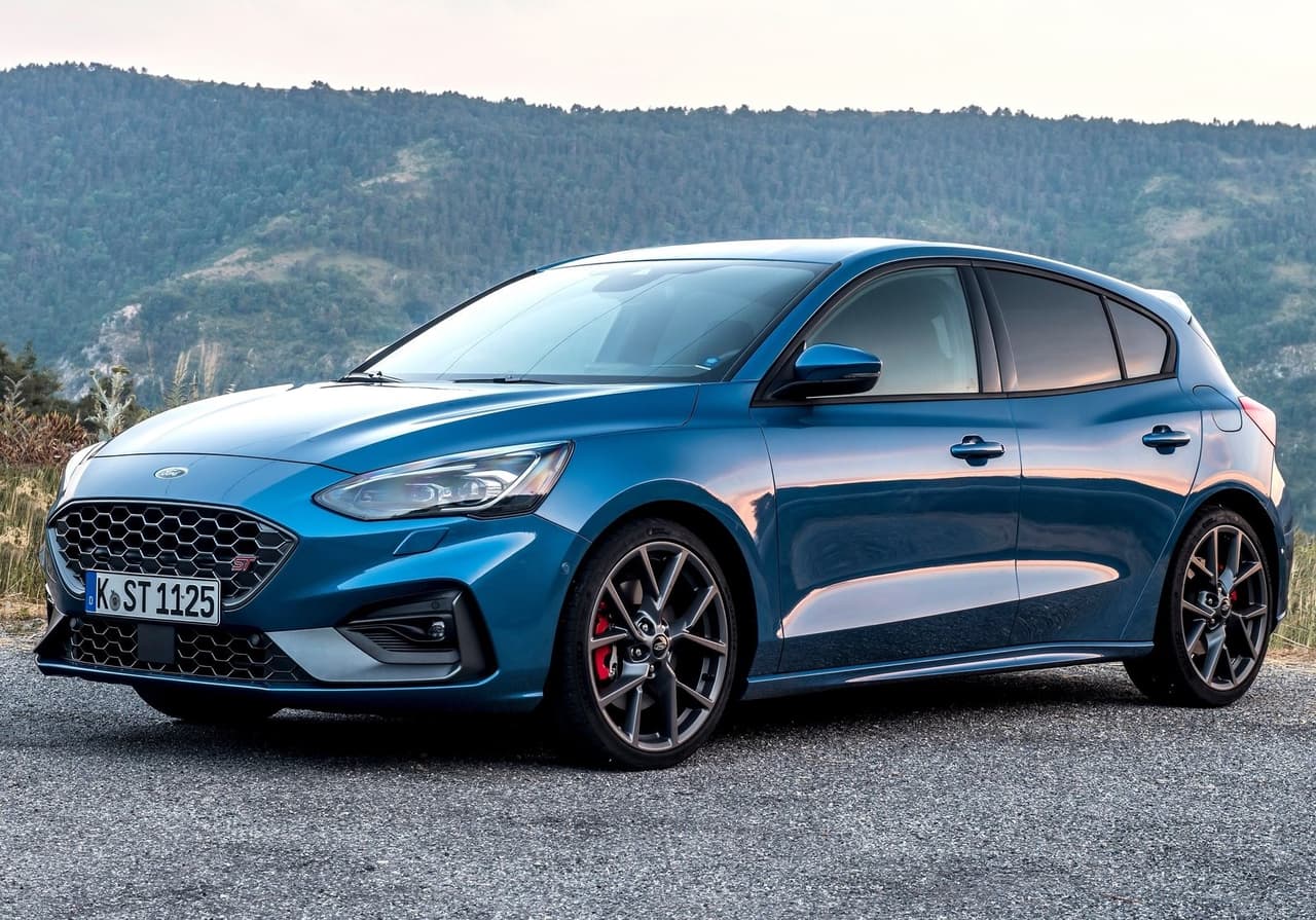 <h3 class="cms-H3-H3">10 - Ford Focus</h3>
<br>
<br>
<b>Hashtags más populares:</b>
<br>
<ul>
<li>#fordfocus</li>
<li>#fordfocusrs</li>
<li>#fordfocusst </li>
</ul>
<br>
<b>Total de menciones:</b> 1,428,000
<br>