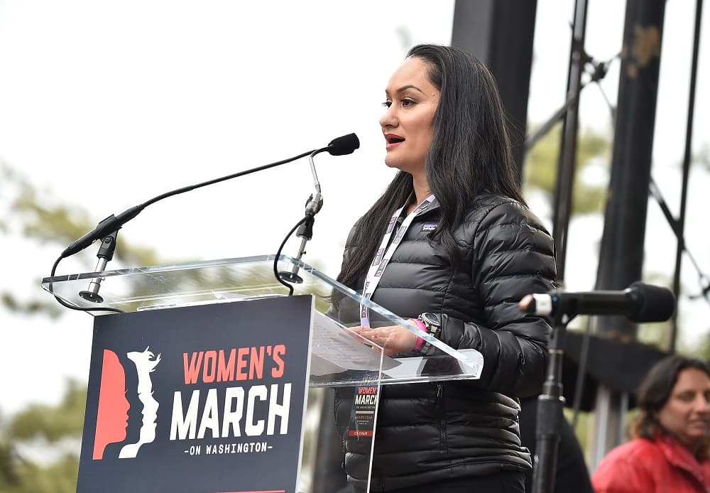 Carmen Pérez fue una de las cuatro mujeres que organizó la exitosa
<b><a href="http://www.univision.com/temas/la-marcha-de-las-mujeres"> Marcha de la Mujeres</a></b> en Washington tras la toma de posesión de 
<b><a href="http://www.univision.com/temas/donald-trump">Donald Trump</a></b>. El evento, que tuvo una repercusión internacional, "es el renacimiento del movimiento de las mujeres", afirma el perfil publicado en 
<a href="http://time.com/collection/2017-time-100/4742711/tamika-mallory-bob-bland-carmen-perez-linda-sarsour/"><i>Time</i></a>.