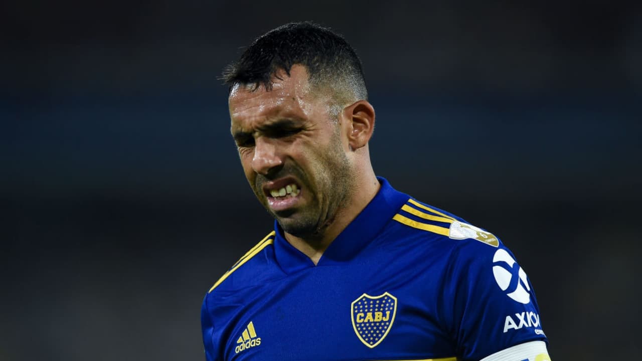 Carlos Tevez fue rechazado de un campo de golf