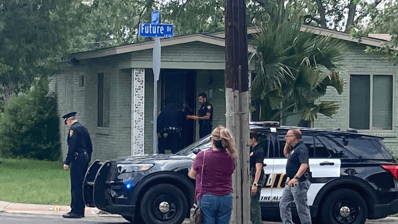 Asesinan a una niña de 2 años en un tiroteo en el noroeste de San Antonio