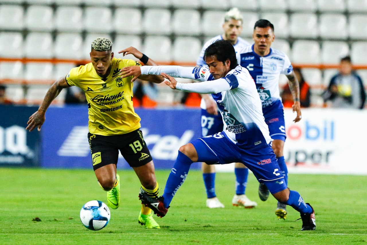 En el primer tiempo las emociones brillaron por su ausencia y solo en la parte complementaria hubo goles.