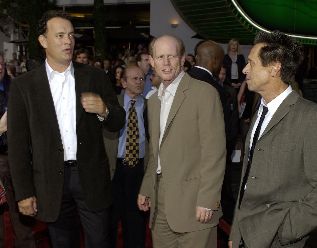 Otra cinta basada en hechos reales es ‘Apollo 13’, de 1995. La cinta está enfocada en la séptima misión tripulada que tenía como intensión llegar a la luna, pero el alunizaje fue abortado por la explosión de un tanque de oxígeno dos días después del despegue. Protagonizada por Tom Hanks y dirigida por Ron Howard.