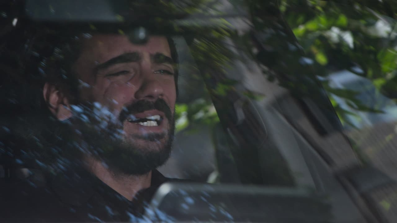 Muy a su pesar, Alejandro tuvo que terminar de nueva cuenta su relación con Miguel. Sabe que le falló y que será muy difícil volver a recuperarlo.