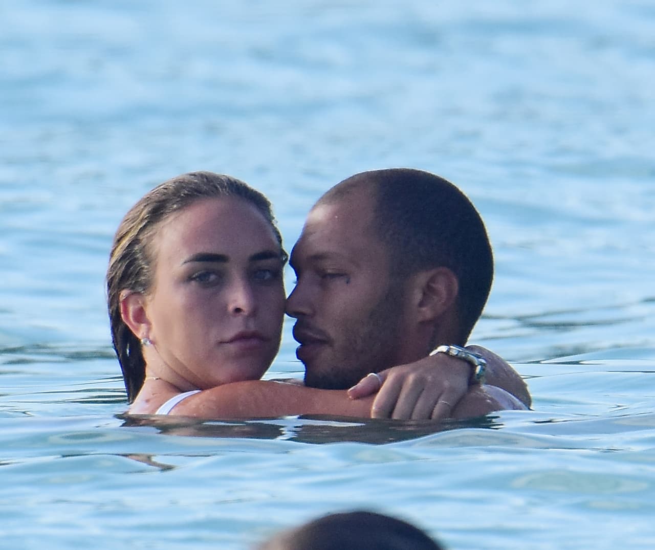 Mientras se concretaba su divorcio, Jeremy Meeks y Chloe Green daban rienda suelta a sus pasiones en diversos encuentros.