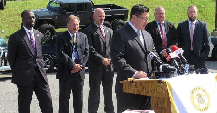 <br>El Fiscal Federal del Distrito Norte de Georgia, Bjay Pak, anuncia cargos por delitos graves federales en virtud de una investigación de HSI Atlanta sobre un ciudadano mexicano que emplea y explota ilegalmente a trabajadores en Georgia y Tennessee.