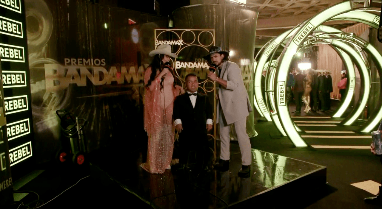 Medio Metro y Miguel Martínez