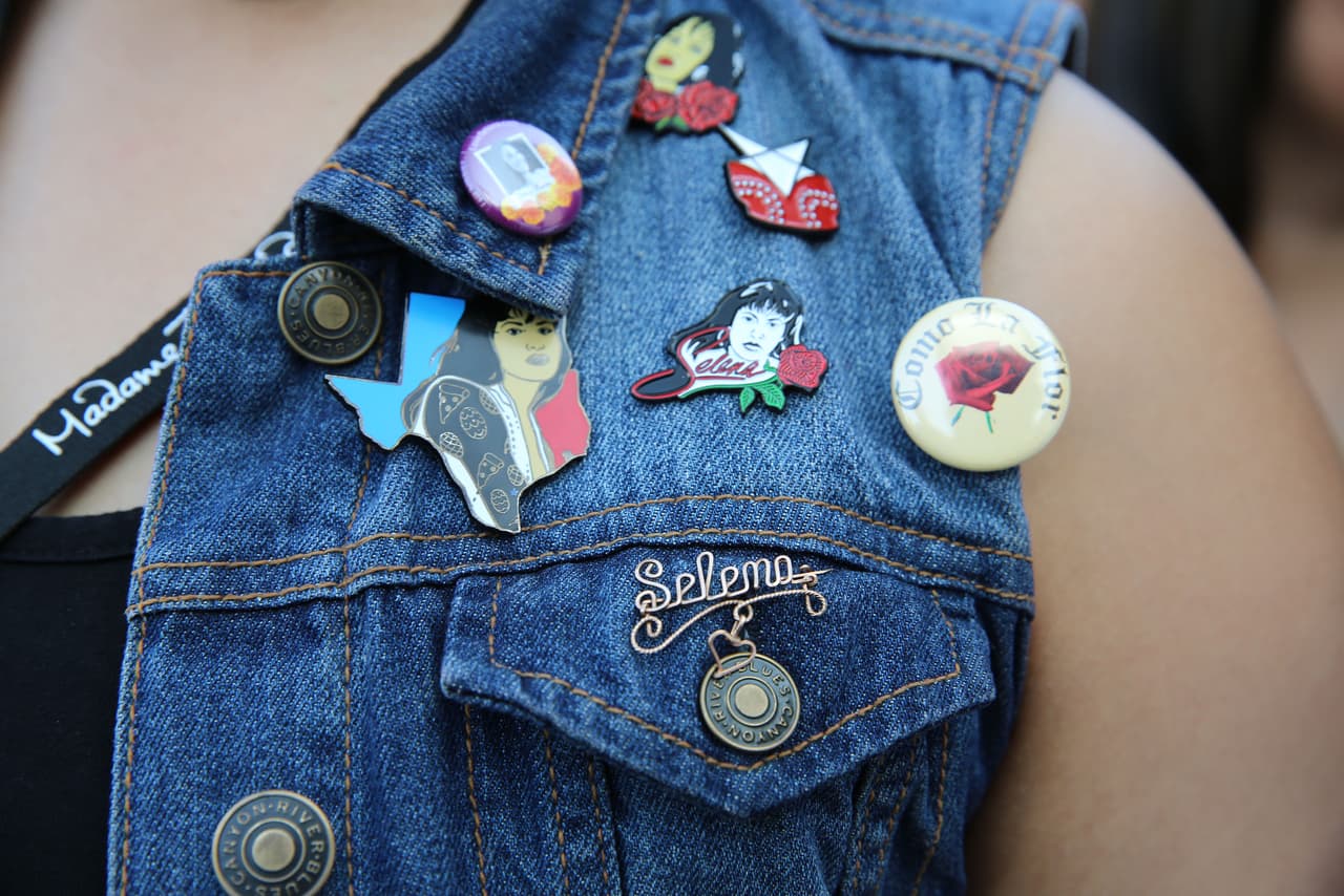 Ese mismo año el estadio congregó a 35,000 personas para la filmación de una escena de la película Selena, interpretada en el filme por Jennifer López, que la muestra en la cúspide de su fama en su último concierto en el Astrodome de Houston.