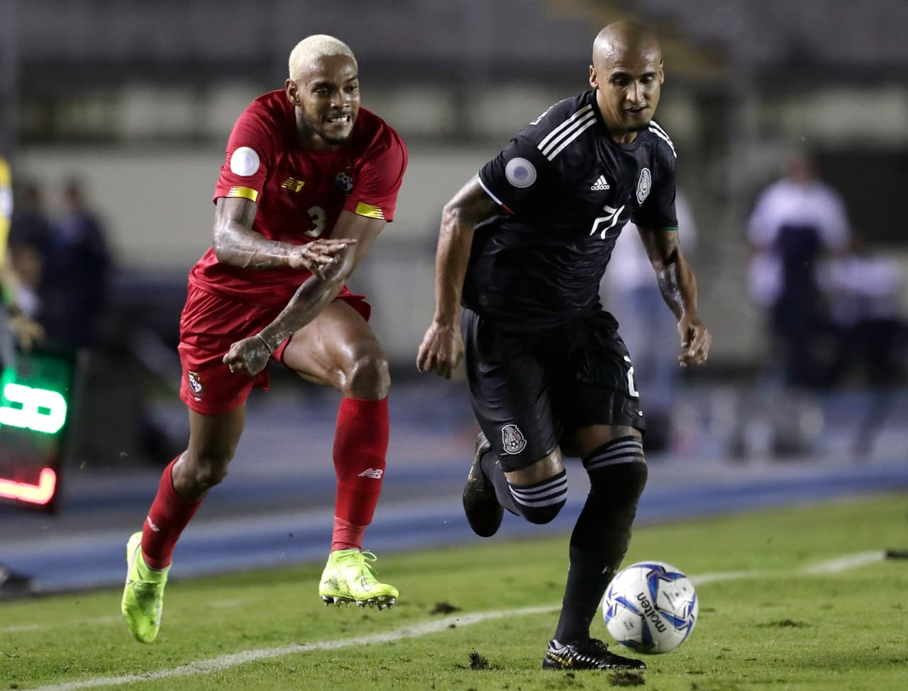 Con doblete de Raúl Alonso Jiménez y otro tanto de Edson Álvarez, México se impone 0-3 en su visita a Panamá.