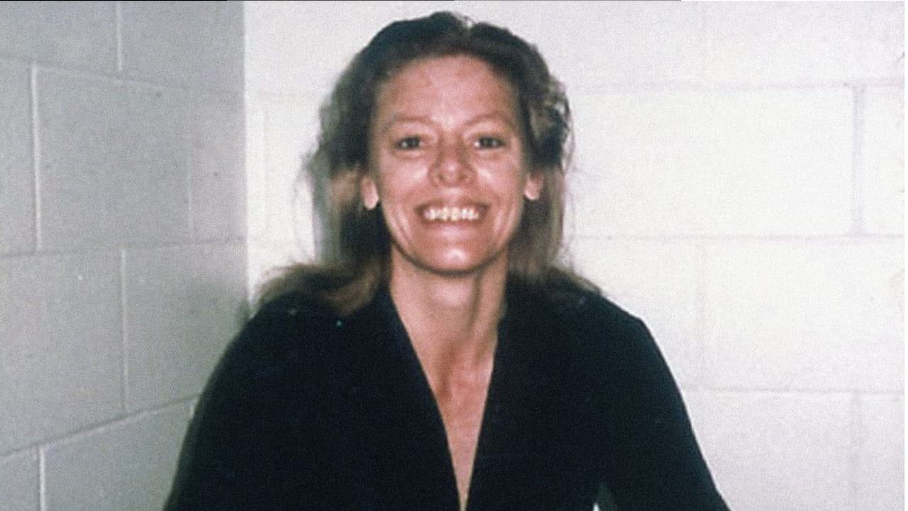 <b>Aileen Carol Wuornos. </b>Asesina en serie estadounidense que admitió haber matado a siete hombres en incidentes separados. Afirmó que todas sus víctimas la violaron (o intentaron hacerlo) mientras ejercía la prostitución. Fue condenada a muerte en 1992 y ejecutada con inyección letal por el estado de Florida 10 años después.