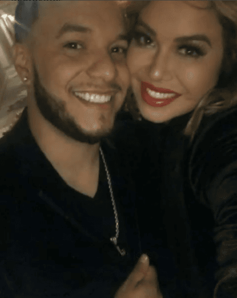 La artista de 36 años 
<b><a href="https://www.univision.com/famosos/chiquis-rivera-y-lorenzo-mendez-se-separan-fotos" target="_blank">anunció su separación en septiembre de 2020</a></b>, solo un año y dos meses después de su mediática boda.
<br>