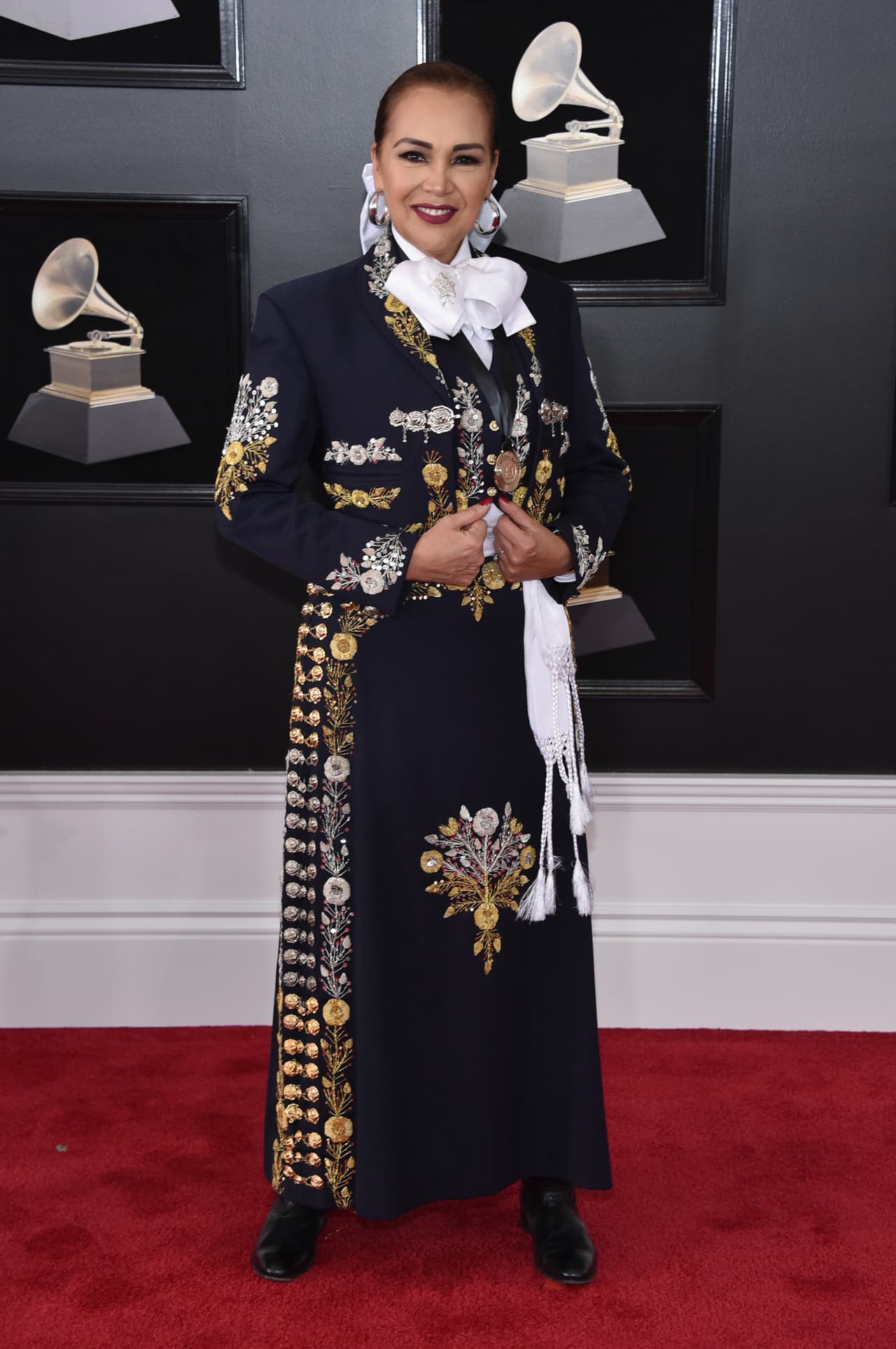 Por lo que la cantante de música regional mexicana, tuvo que ser operada de emergencia ese mismo día.