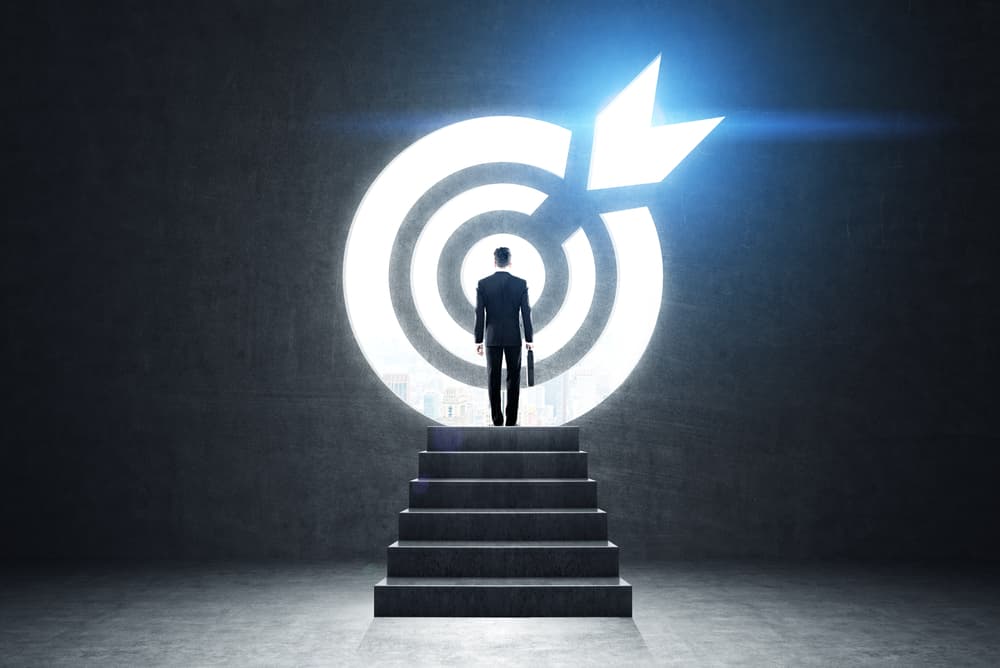 Actúa con determinación y no te inquietes si algo no sale como anhelas pues lo que se precisa es obrar con resolución, sin vacilar en ningún momento y no perder de vista la cima, que es el sitio al que debes llegar.
<br>