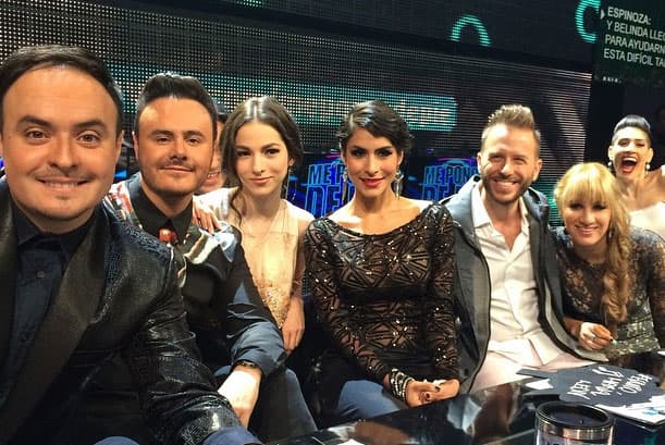 A pesar de la presión, capitanes, competidores y jueces tratan de relajarse cuando están fuera del aire, a veces se portan bien y otras tantas un poco mal, pero el chiste es pasarla bien. ¡Miren qué pasa detrás de cámaras!