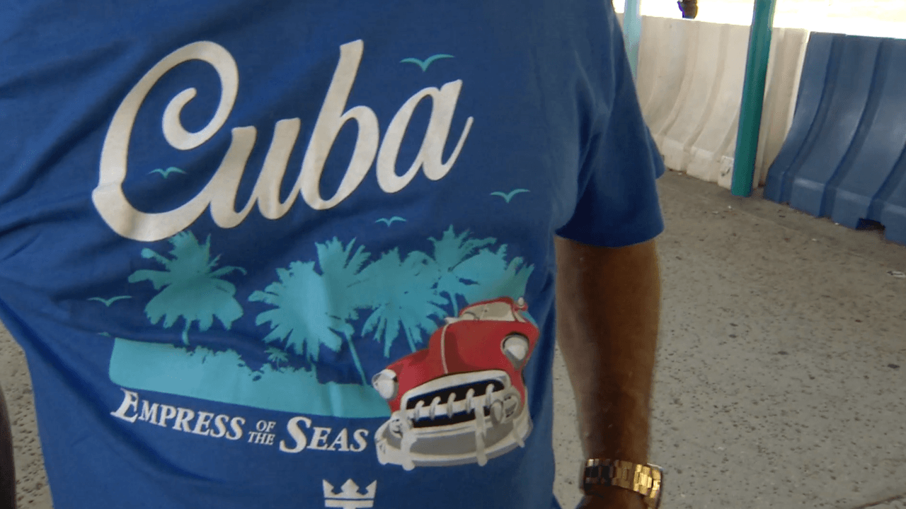 “Esta medida afecta a los cubanos, no al régimen, deberían negociar y permitirles a los cruceros que vayan a hacer turismo en Cuba”, contó Emilio Rivera, un pasajero de Puerto Rico.