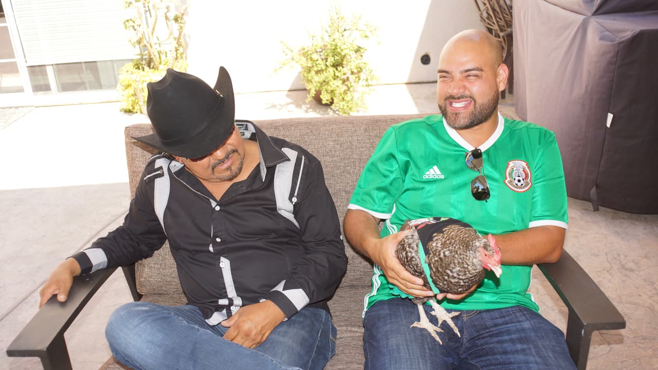 La Gallina Vidente llega al Gordo y La Flaca.