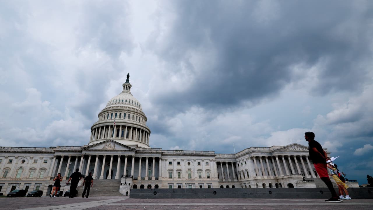 Líderes del Bronx, en desacuerdo con la aprobación del Senado de ley de recorte fiscal de Trump