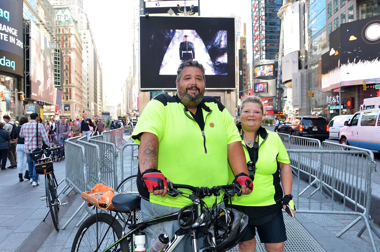 A través de la web http://www.fatguyacrossamerica.com/ se pueden ver actualizaciones sobre su viaje.