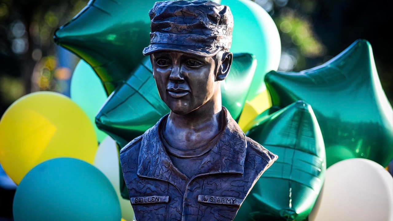 Familiares y amigos se reunieron para honrar la memoria de 
<a href="https://www.univision.com/temas/vanessa-guillen">Vanessa Guillén</a> en su natalicio.