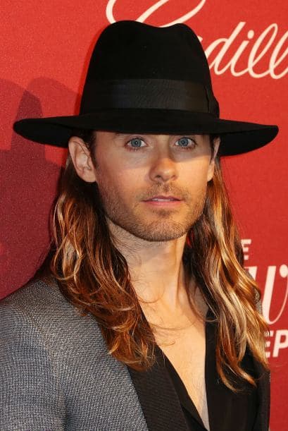 "Gracias al bello, valiente y más original artista que es #RobinWilliams. Nos enseñaste cómo permanecer en el límite sin miedo y con brillo" -Jared Leto.