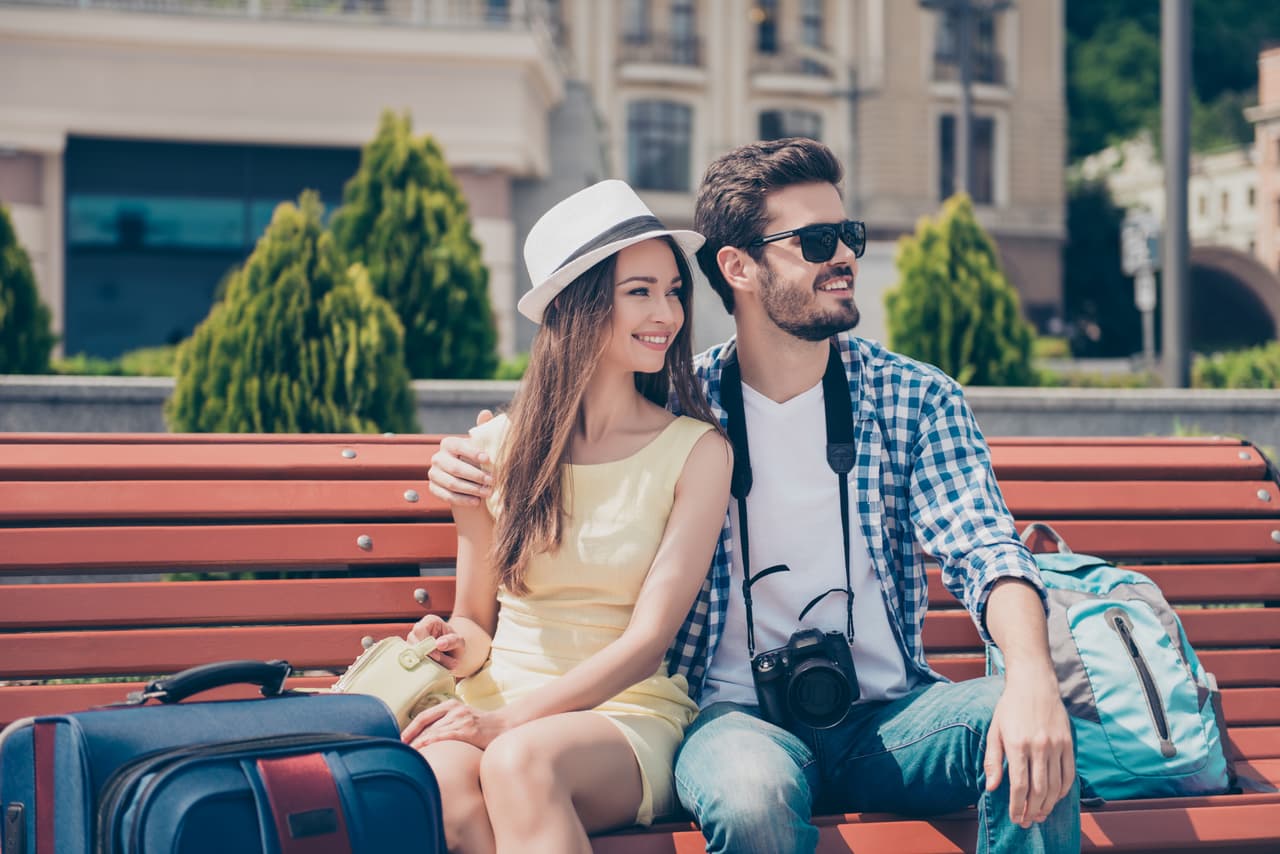 <b>En este mes de la Rata se acentúa tu compatibilidad amorosa con el Jabalí</b>
<br>
<br>
<b>Oportunidades que debes aprovechar este mes: </b>Hacer algo diferente, cambiar la rutina, inclusive un viaje de fin de semana en el que todo puede suceder. Atreverte a ser diferente.
<br>
<br>
<b>Peligros que debes evitar:</b> Estar pendiente de la opinión ajena. Complicarte la vida innecesariamente pensando en lo que los demás piensan o quieren, dejar de vivir tu vida para satisfacer a los demás.