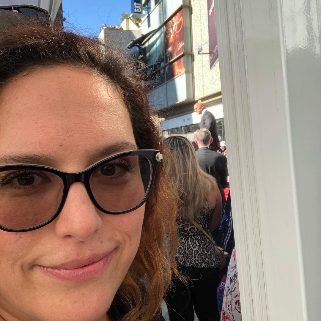 "Estos niños artistas se meten de todo, qué raros, ya cuando crecí me di cuenta que la rara era yo, porque fui la niña artista que hice el salto de niña a mujer y no me costó trabajo ni me traumé, ni me encueré, ni me drogué, ni me metí alcohol, ni nada".