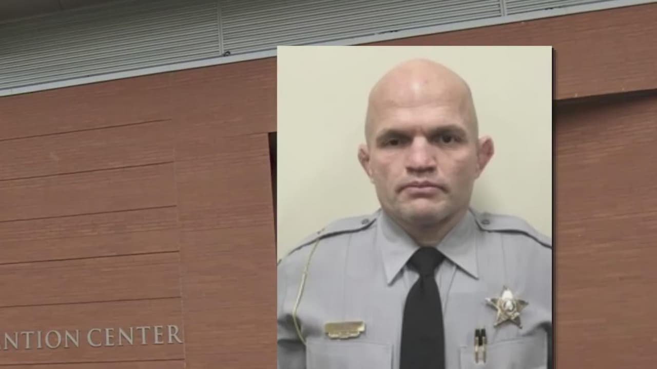 Ned Byrd, un oficial K9 de 48 años de edad con más de 13 años de servicio, fue asesinado el pasado 11 de agosto en un área rural en Battle Bridge Road, cerca de Auburn-Knightdale Road, al sureste del condado de Wake.