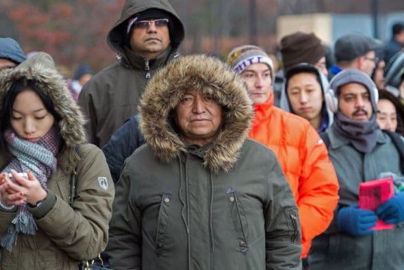Entre quienes reinaba el entusiasmo, el mal clima que ha golpeado en los últimos días el territorio de EEUU no causó el menor impacto. Nada que unos buenos abrigos no hayan podido resolver.