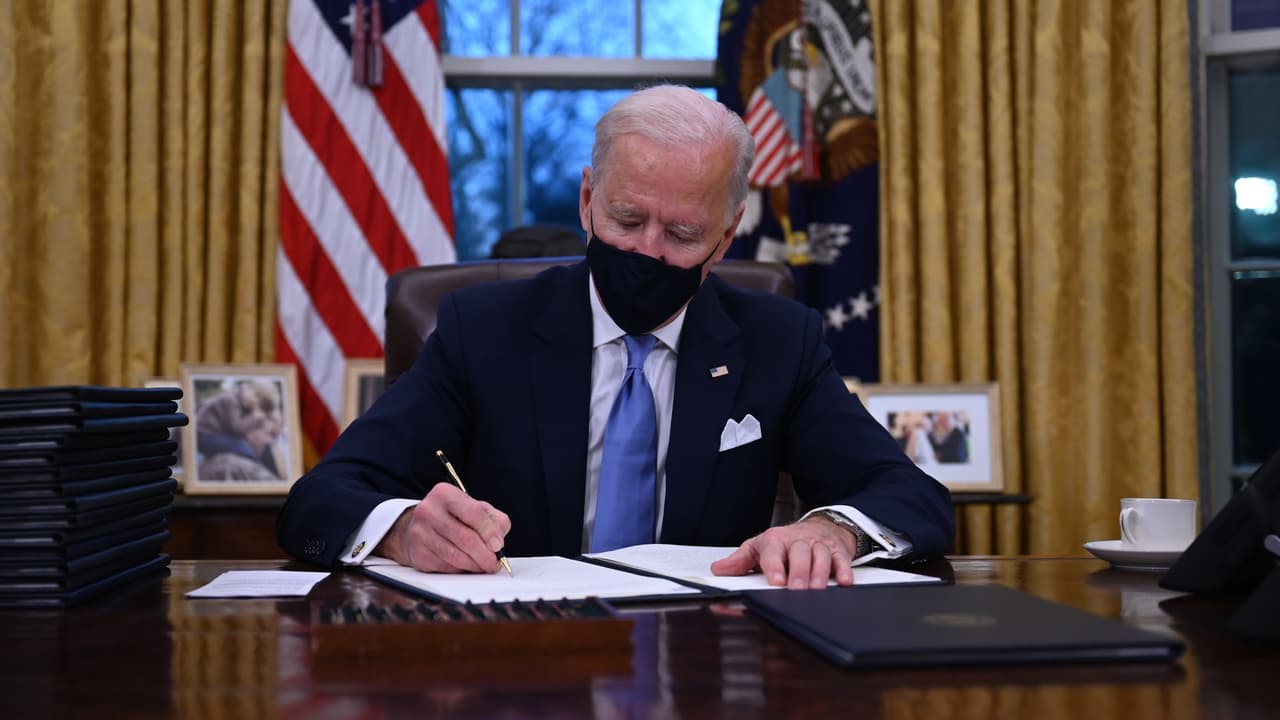 "La gente podrá estar más tranquila": los defensores de los inmigrantes en Filadelfia reaccionan a las órdenes ejecutivas de Biden