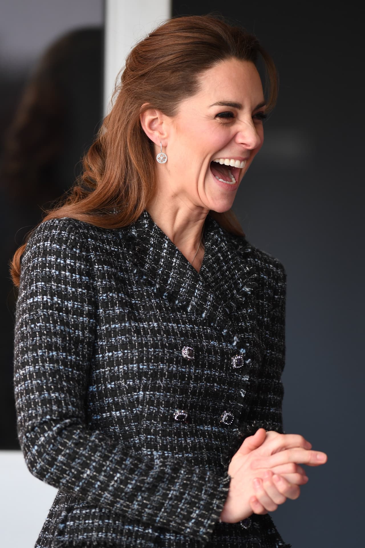 El palacio de Kensington decidió aclarar lo aseverado: "Es categóricamente falso. Además, la familia real británica nunca respalda la actividad comercial", comentó un vocero a 
<b><a href="https://pagesix.com/2019/07/24/palace-denies-kate-middleton-got-baby-botox/?_ga=2.77915156.164873699.1564062469-1167351377.1564062469" target="_blank">Page Six. </a></b>
<br>