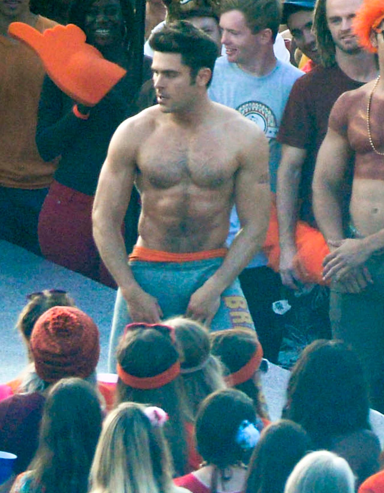 ¡Cuerpazo! Ser nota que Zac cuida su figura.