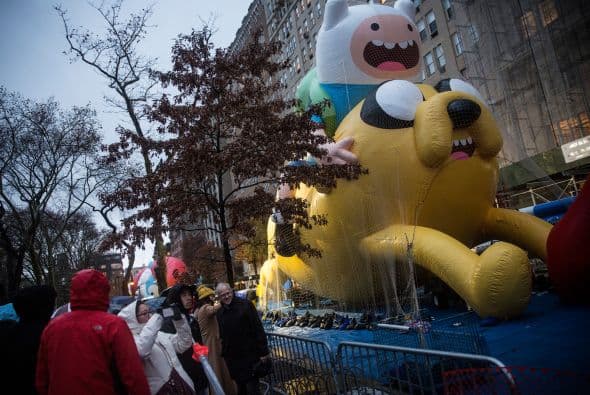 Las fiestas de fin de año arrancan oficialmente en Estados Unidos con el desfile de Thanksgiving.