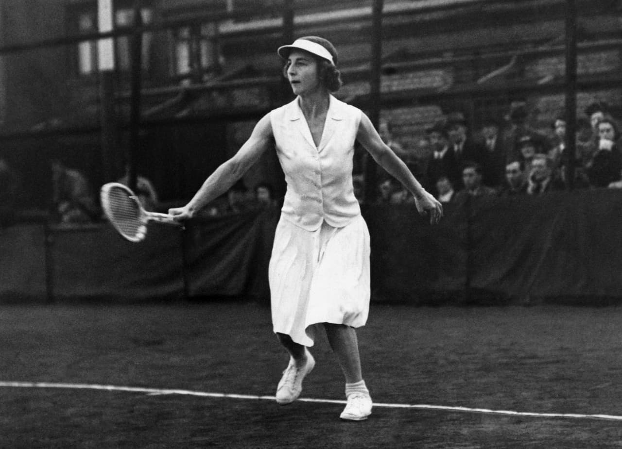 A finales de las década de los 30 las pantorrillas de las mujeres se liberaron y se pudieron enseñar públicamente desnudas.