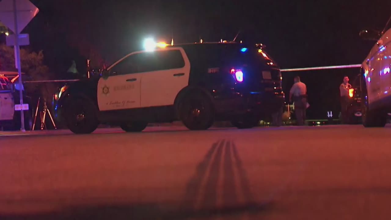 Muere un niño y otro está grave tras ser atropellados en presunta carrera ilegal al noroeste de Los Ángeles