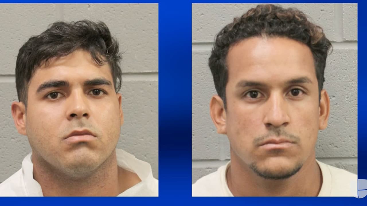 <a href="https://www.univision.com/local/houston-kxln/johan-jose-rangel-martinez-franklin-jose-pena-ramos-acusados-asesinato-jocelyn-nungaray-houston" target="_blank">Johan José Martínez y Franklin Peña</a> son acusados de asesinato con posibilidad de pena capital. Ambos 
<b>habían estado antes recluidos en un centro de detención del ICE, tras haber sido detenidos por la Patrulla Fronteriza cerca de El Paso, Texas. </b>Luego fueron puestos en libertad con un aviso de comparecencia.