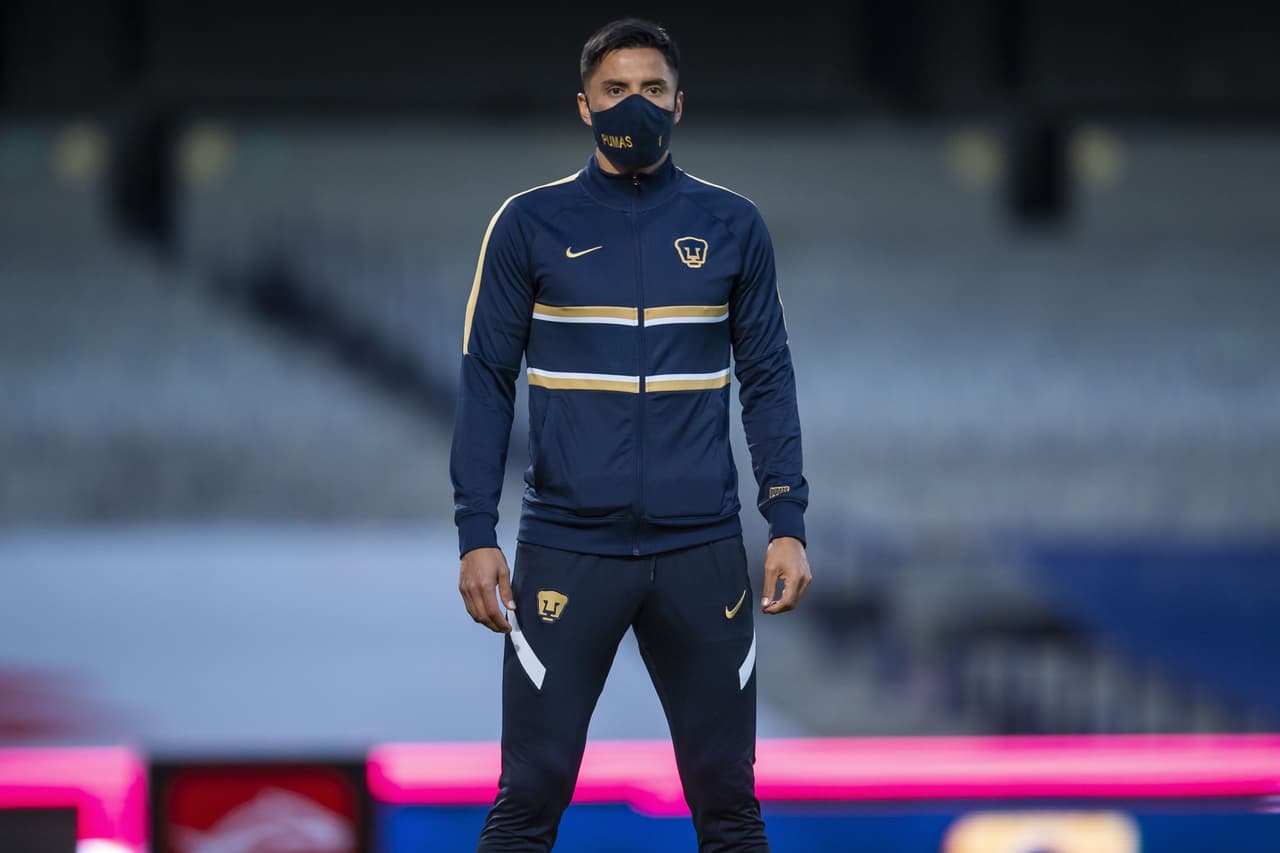 Alfredo Talavera tiene en sus manos el futuro del arco de Pumas