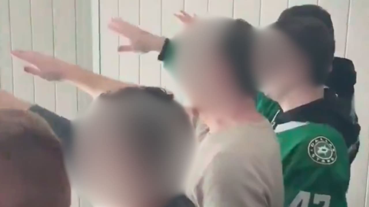 Un gesto nazi le costó el veto de por vida a un fanático en Dallas