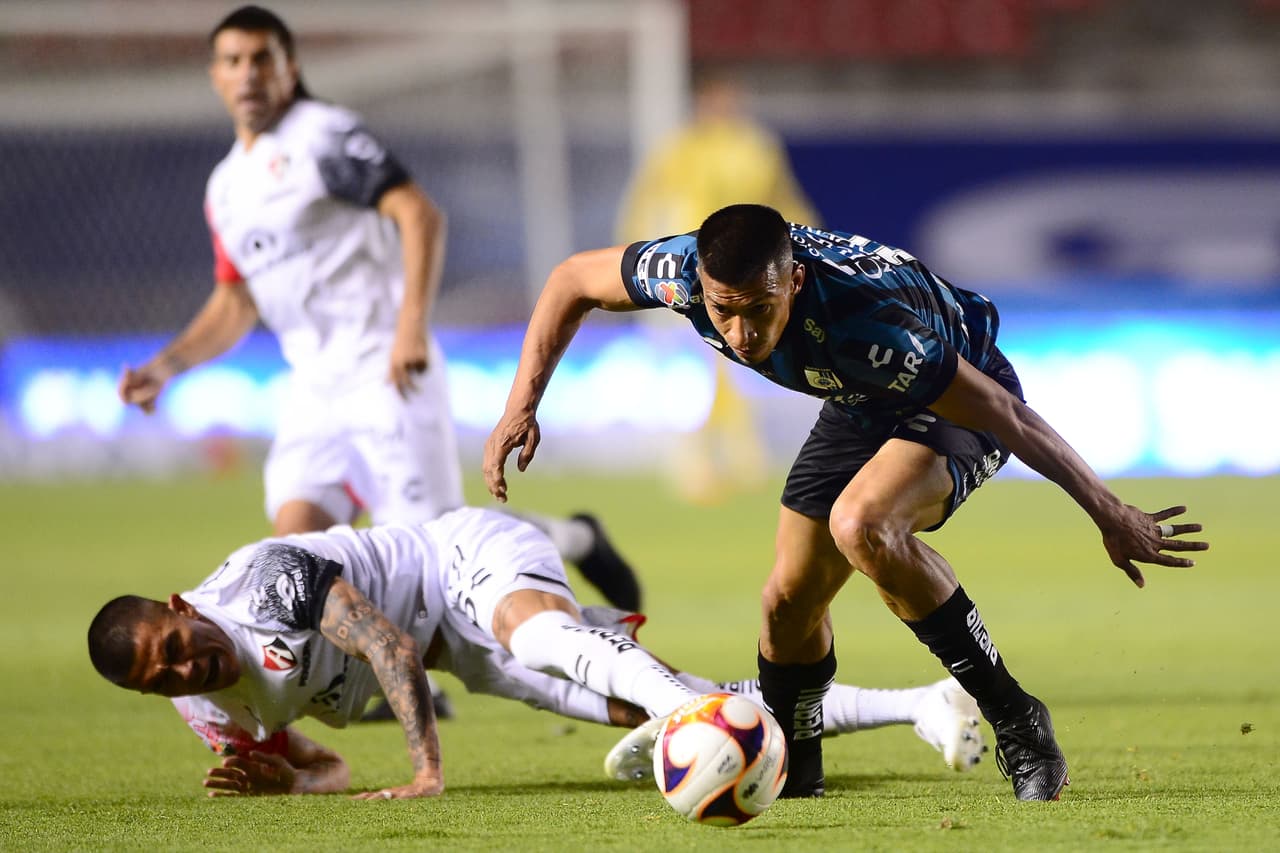Con un solitario gol de Chico, al minuto 87, Querétaro consigue vencer 1-0 al Atlas y se quedan con tres valiosos puntos.
