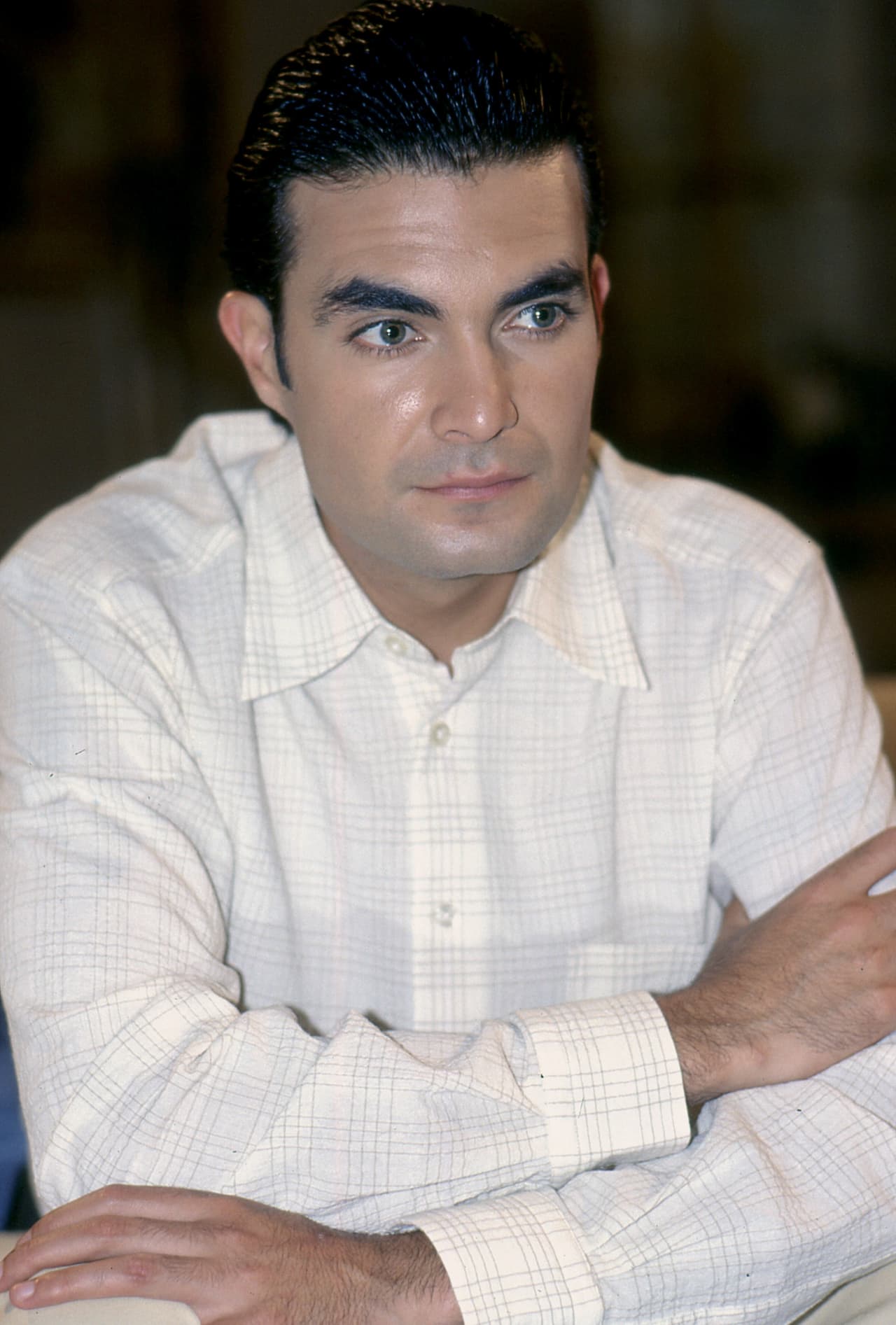 El también productor, hoy de 46 años, comenzó su carrera en 1992 y desde entonces ha protagonizado diversas historias en el teatro, cine y la televisión.