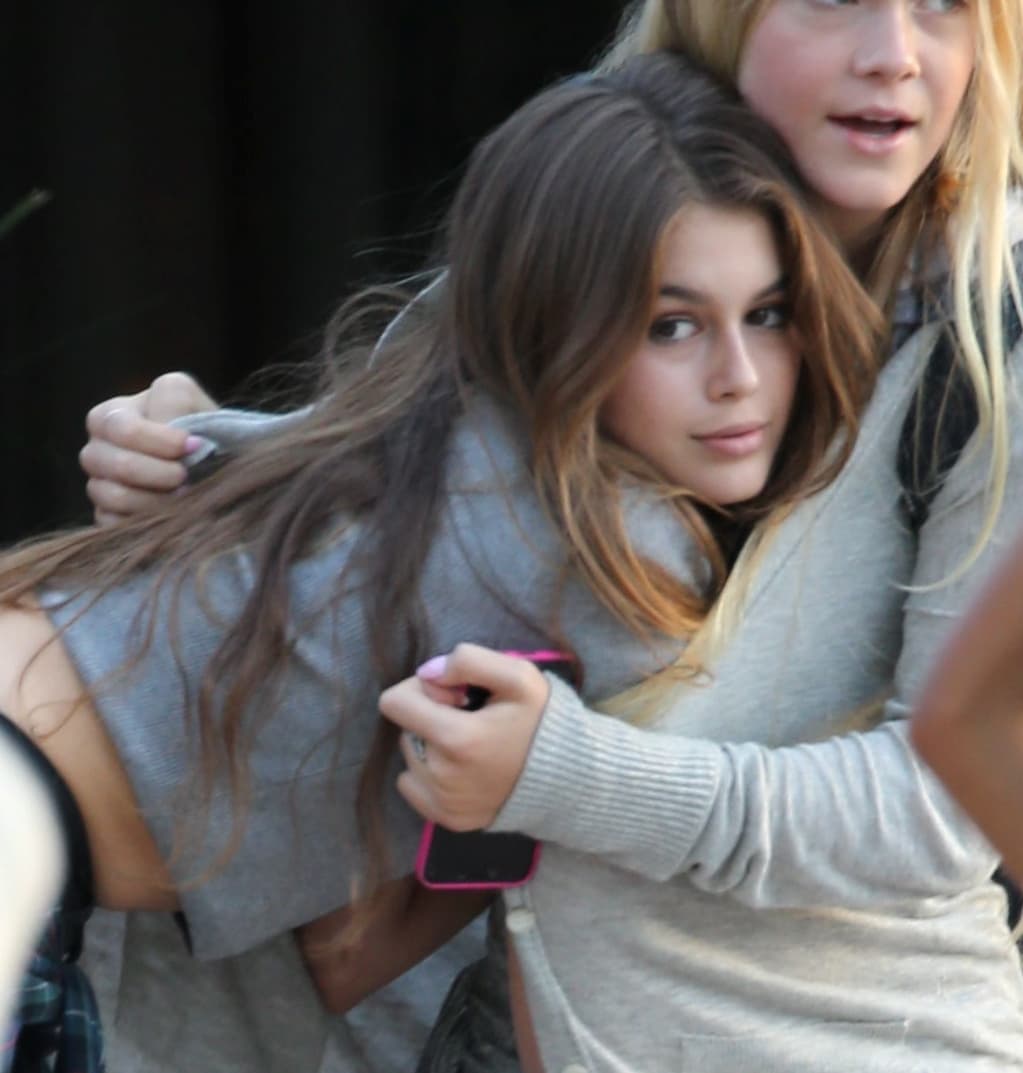 Aquí con un crop top.