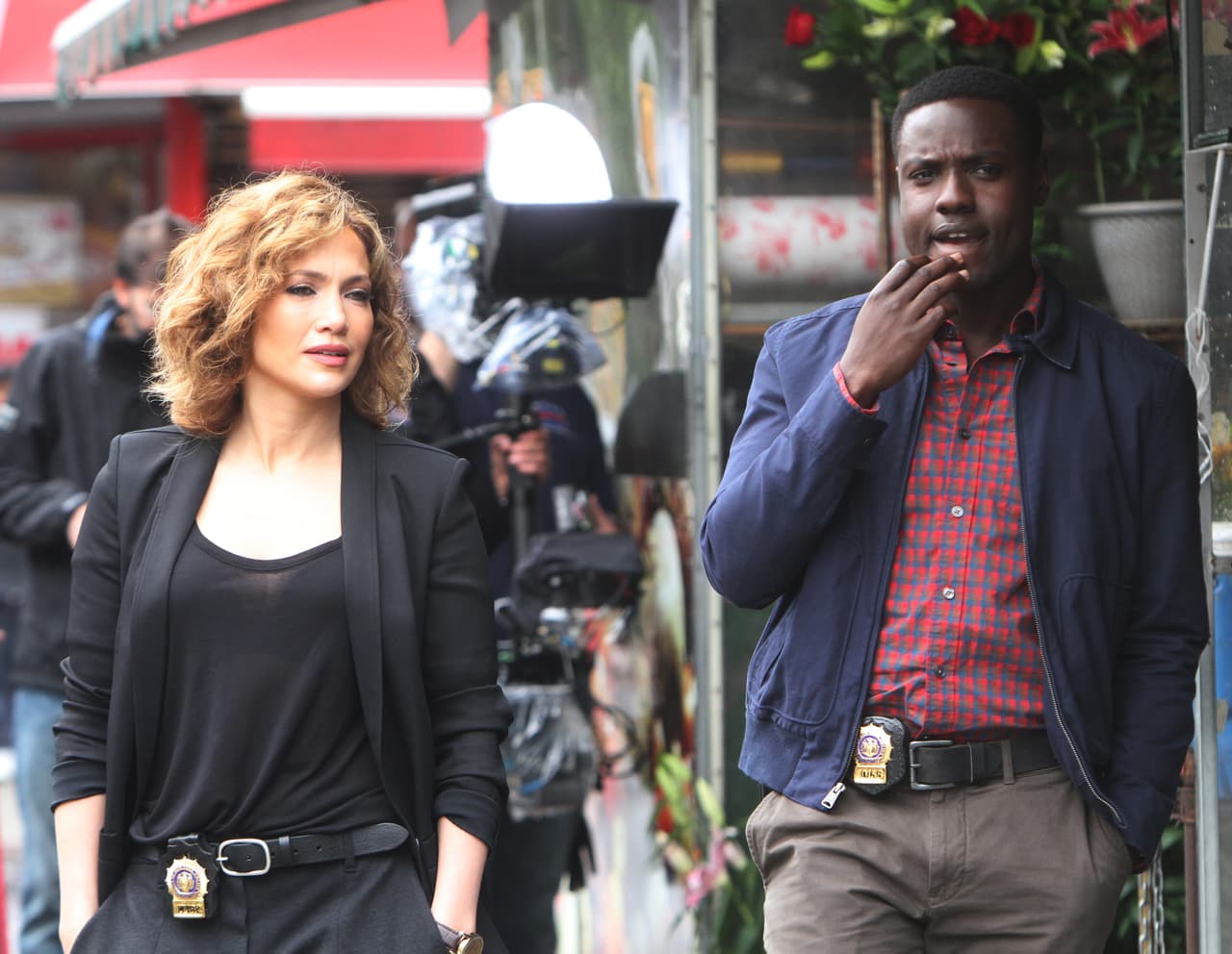 La intérprete de 'Dance Again' es también es la productora ejecutiva junto a Adi Hasak, Elaine Goldsmith Thomas, Ryan Seacrest y su representante Benny Medina.