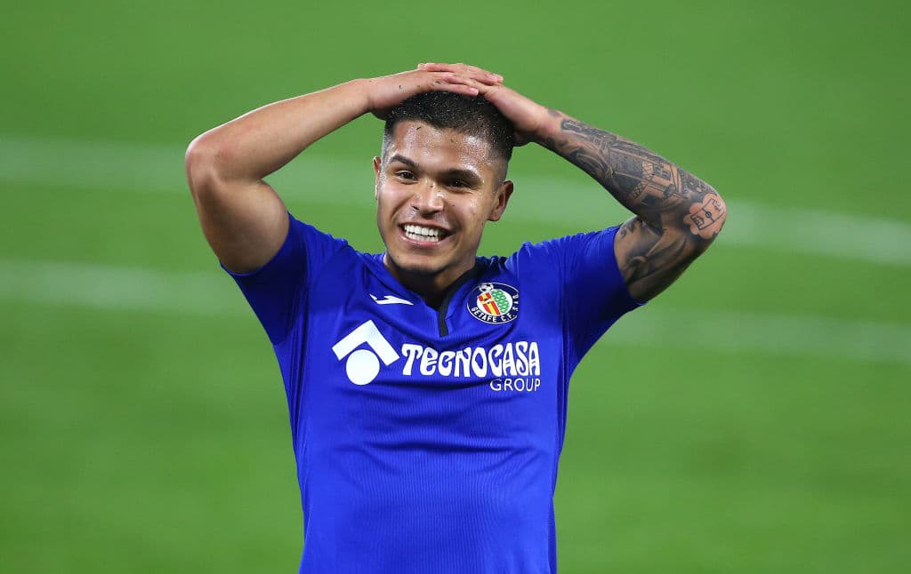 Canales falló un penal hacia los 76’ y el gol no llegaba al Benito Villamarín. Guardado salió al 78’. Hacia el final del duelo, Borja Iglesias (84’) no falló desde el manchón penal. En la siguiente jornada de La Liga, Betis visitará al Cádiz y Getafe recibirá al Valencia.