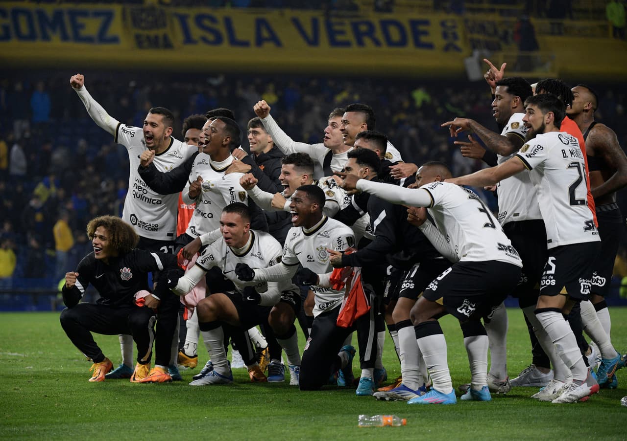 Corinthians venció 5-6 en penales a Boca Juniors tras empatar 0-0 en el marcador global.