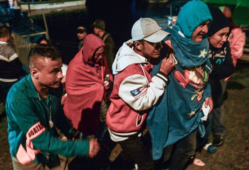 Las autoridades no tienen la certeza de cuántas personas se encontraban en el barco y pidieron a los pasajeros y sus familiares que reporten quiénes sabían que viajaban en un centro de emergencia dispuesto en la orilla de la represa.