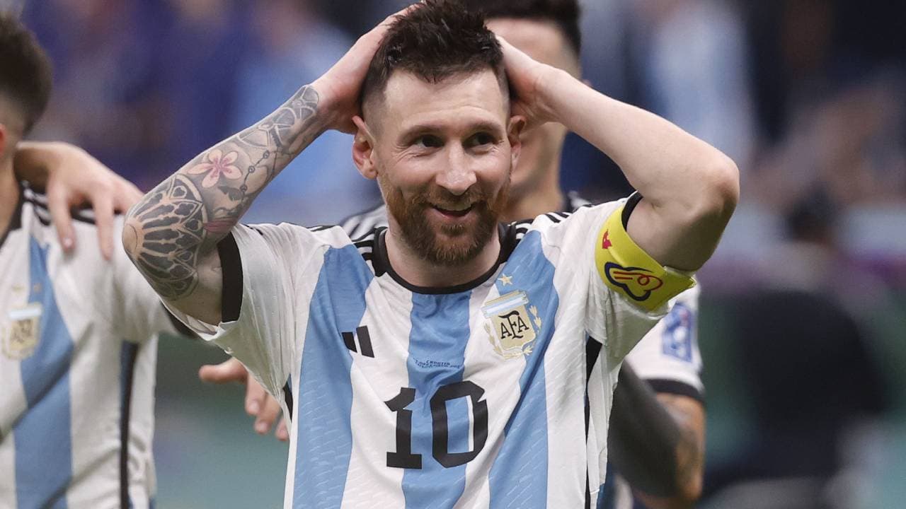 La frase de Messi "¿Qué mirás, bobo?" se viralizó y ahora está estampada hasta en las camisetas