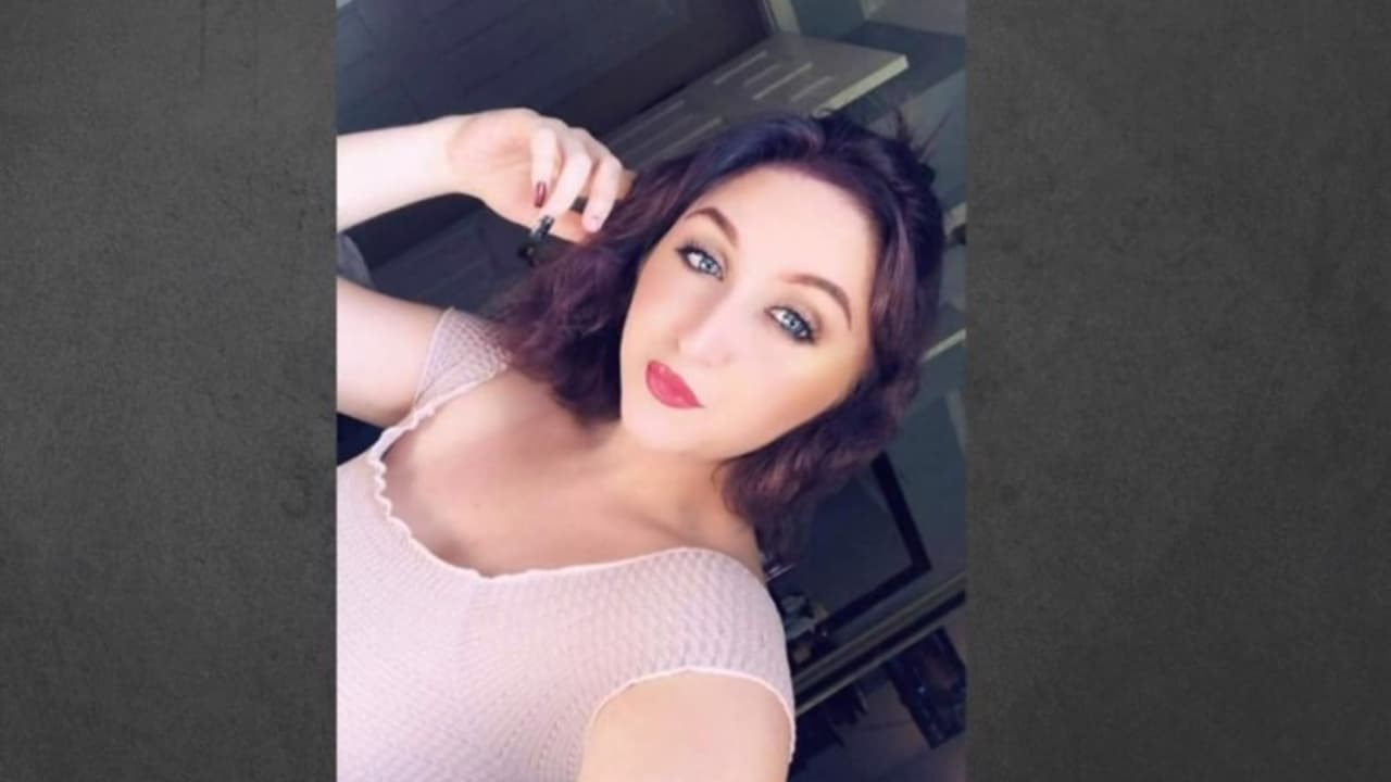 <b>Pruebas de ADN dieron a conocer que los restos humanos hallados se trataban de los de Kelly Vázquez</b>. Los agentes de ambos condados están investigando la causa de la muerte.
