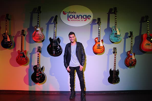 Houston disfrutó un concierto muy íntimo de Christian Daniel