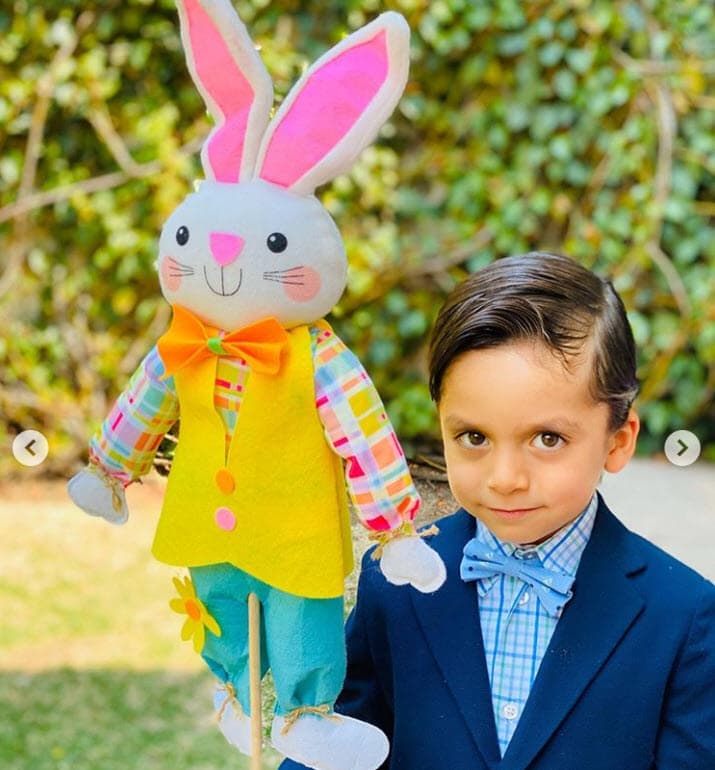 "Es que León es idéntico, 
<b>es impresionante el parecido</b> y él mismo lo ve", afirmó Álvarez.
<br>