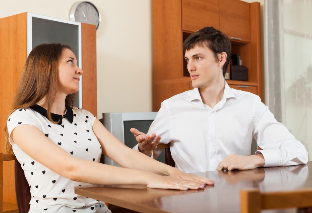 El gran trino del amor te ayudará a la hora de expresarte, y decir las cosas sin ánimo de herir a otros. Sin embargo, debes darte cuenta que hay quienes te aman y son muy susceptibles sobre todo en este período en el que te envuelve un toque sensible e intuitivo, pero también directo, sin ambages.