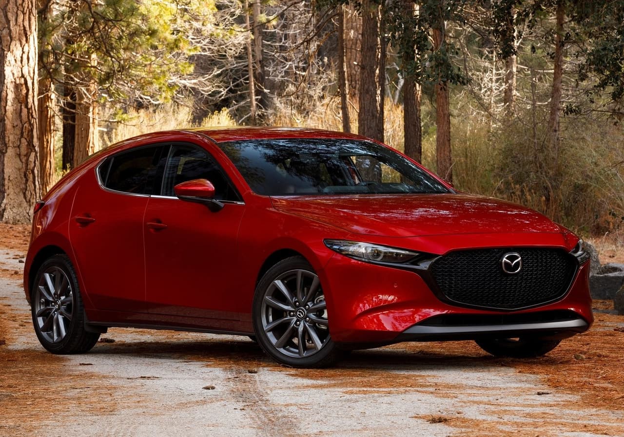 <h3 class="cms-H3-H3">11 - Mazda 3</h3>
<br>
<br>
<b>Hashtags más populares:</b>
<br>
<ul>
<li>#mazda3</li>
<li>#mazda3hatchback</li>
<li>#mazda323</li>
</ul>
<br>
<b>Total de menciones:</b> 1,089,100
<br>